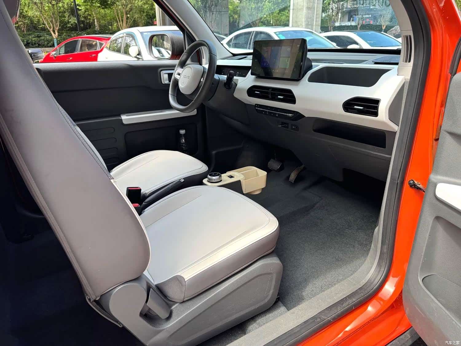 Geely Panda, 2024 11