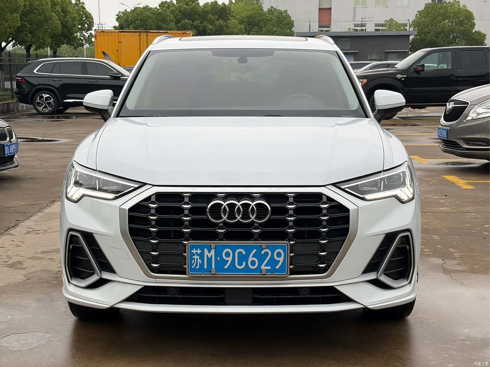 Audi Q3, 2022 1