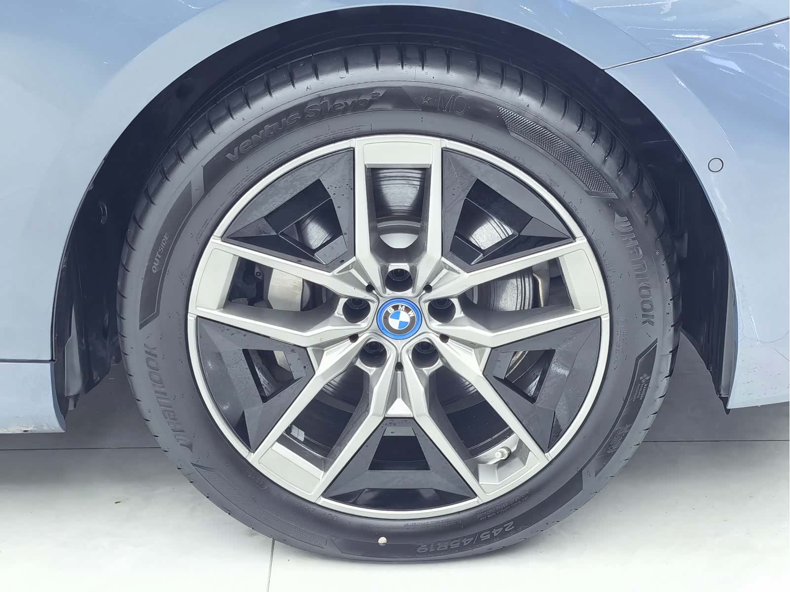 BMW i5, 2025 8