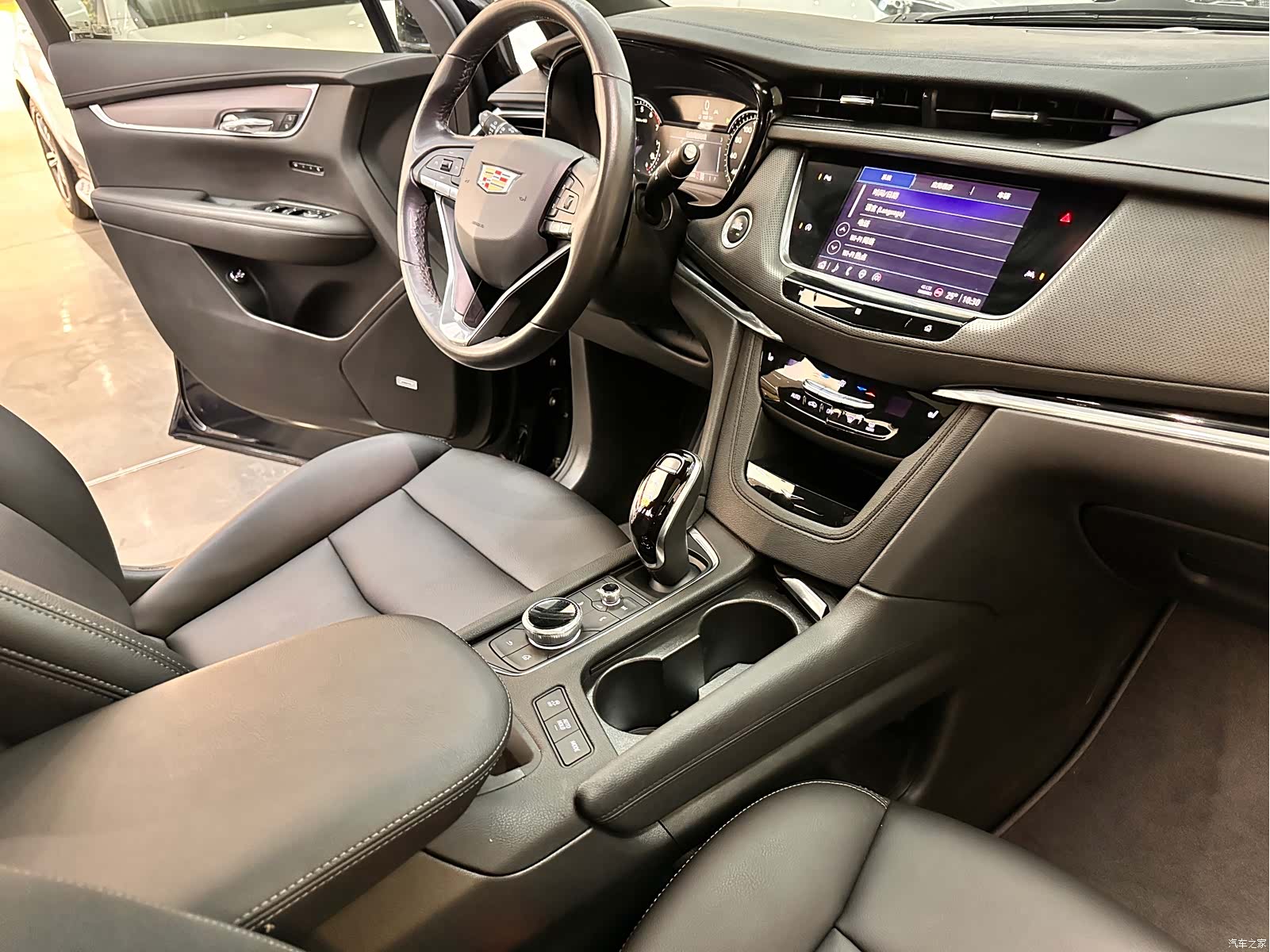 Cadillac XT6, 2020 8