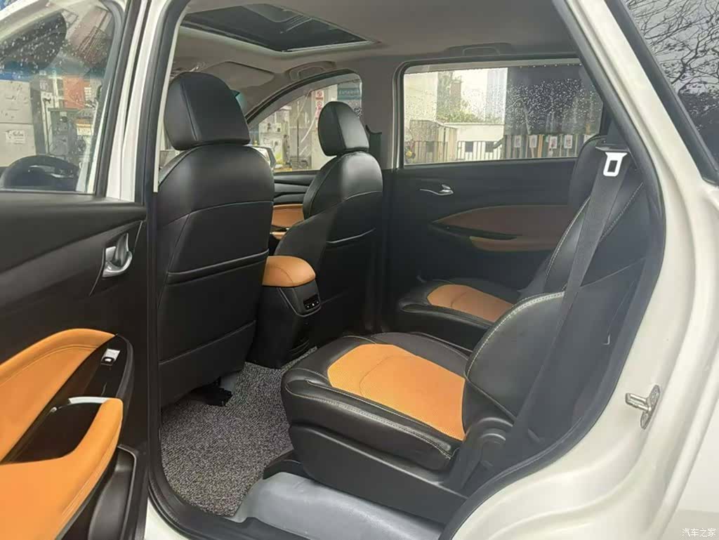 Wuling Hongguang, 2018 14