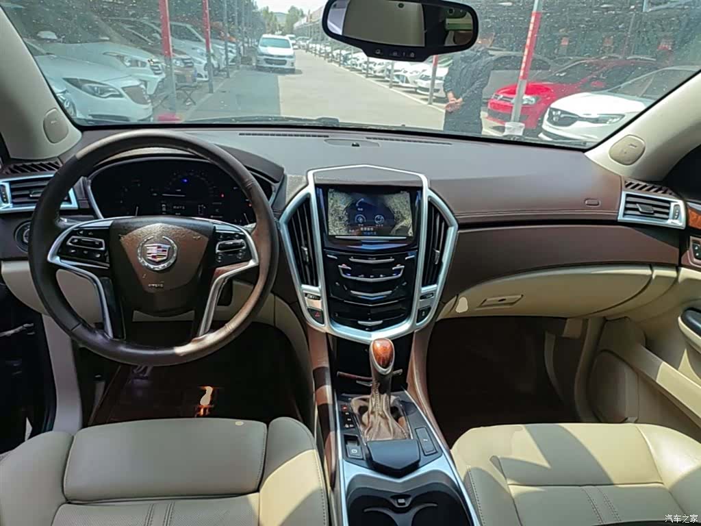 Cadillac SRX, 2014 10