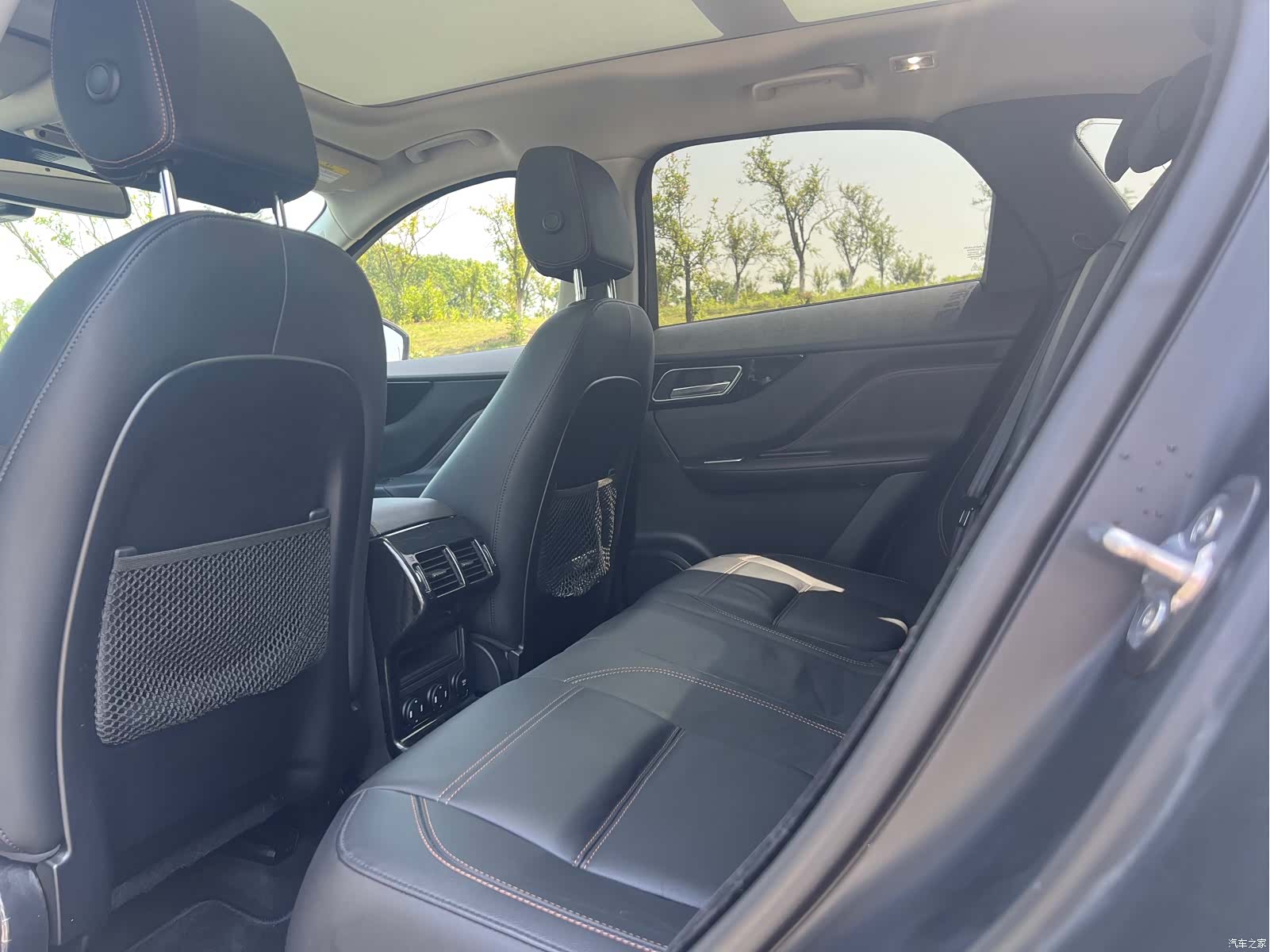 Jaguar F-PACE, 2018 9