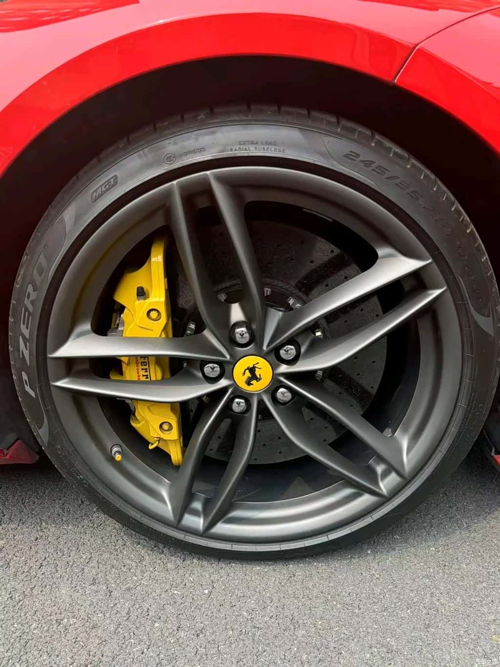Ferrari 488, 2018 12
