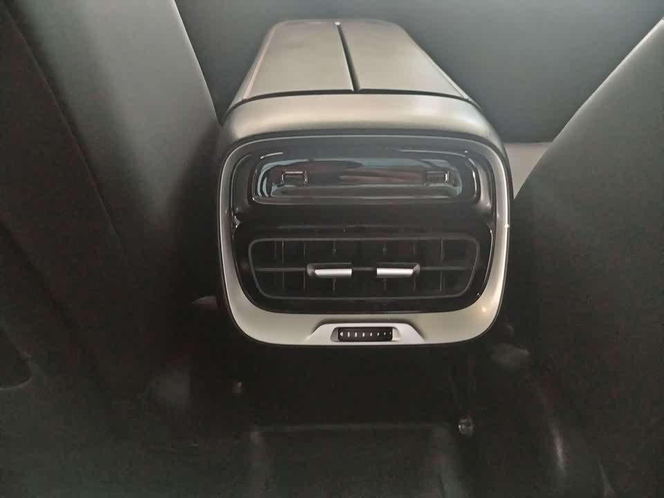 XPENG P7 XPENG P7