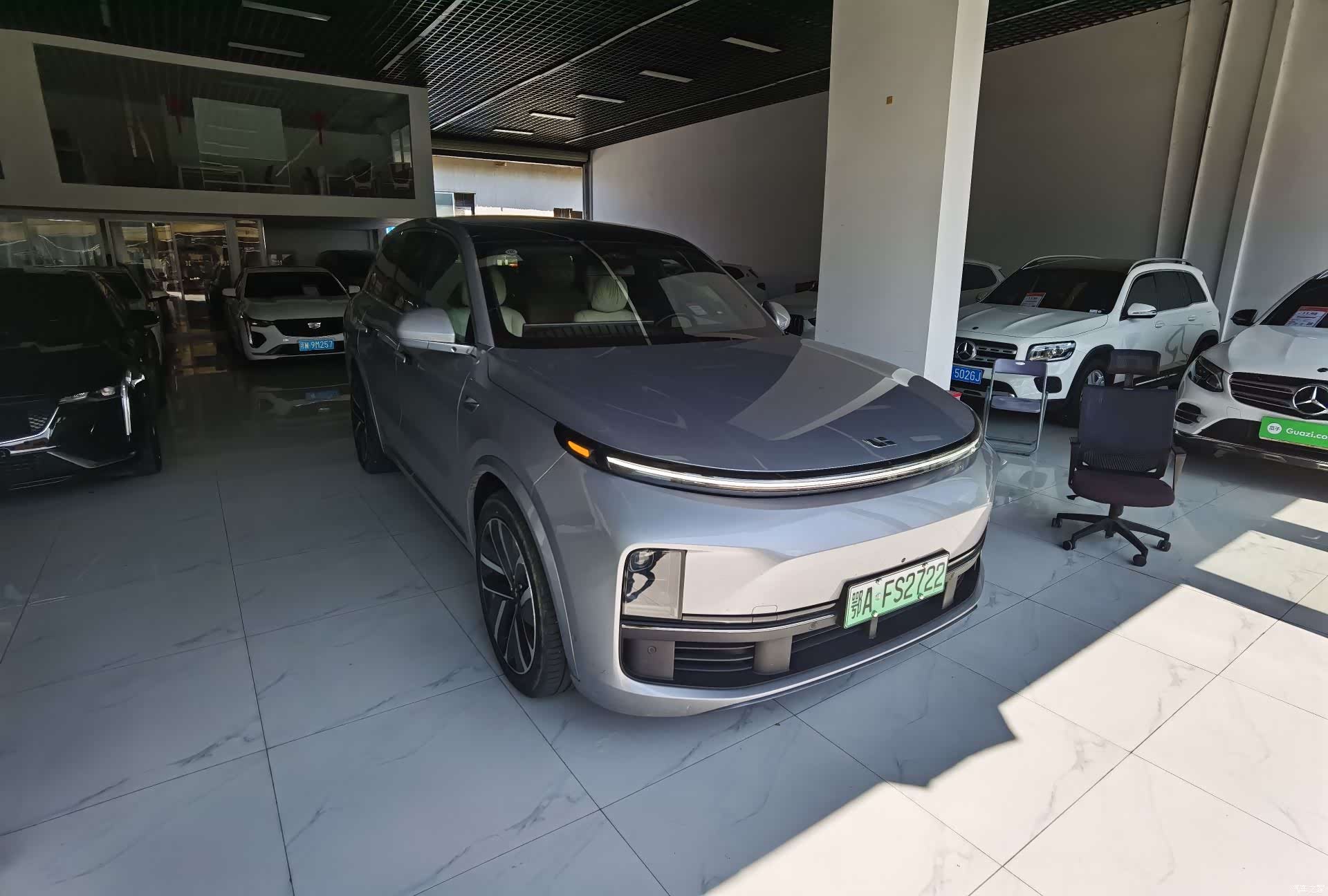 Li Auto L8, 2023 3