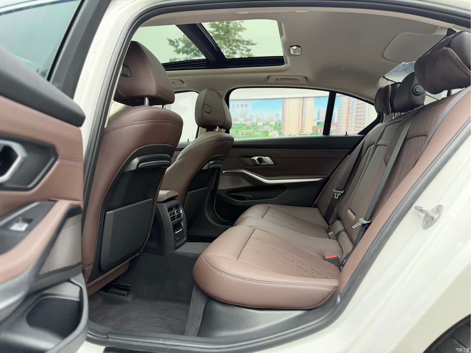 BMW 3 Series, 2022 11