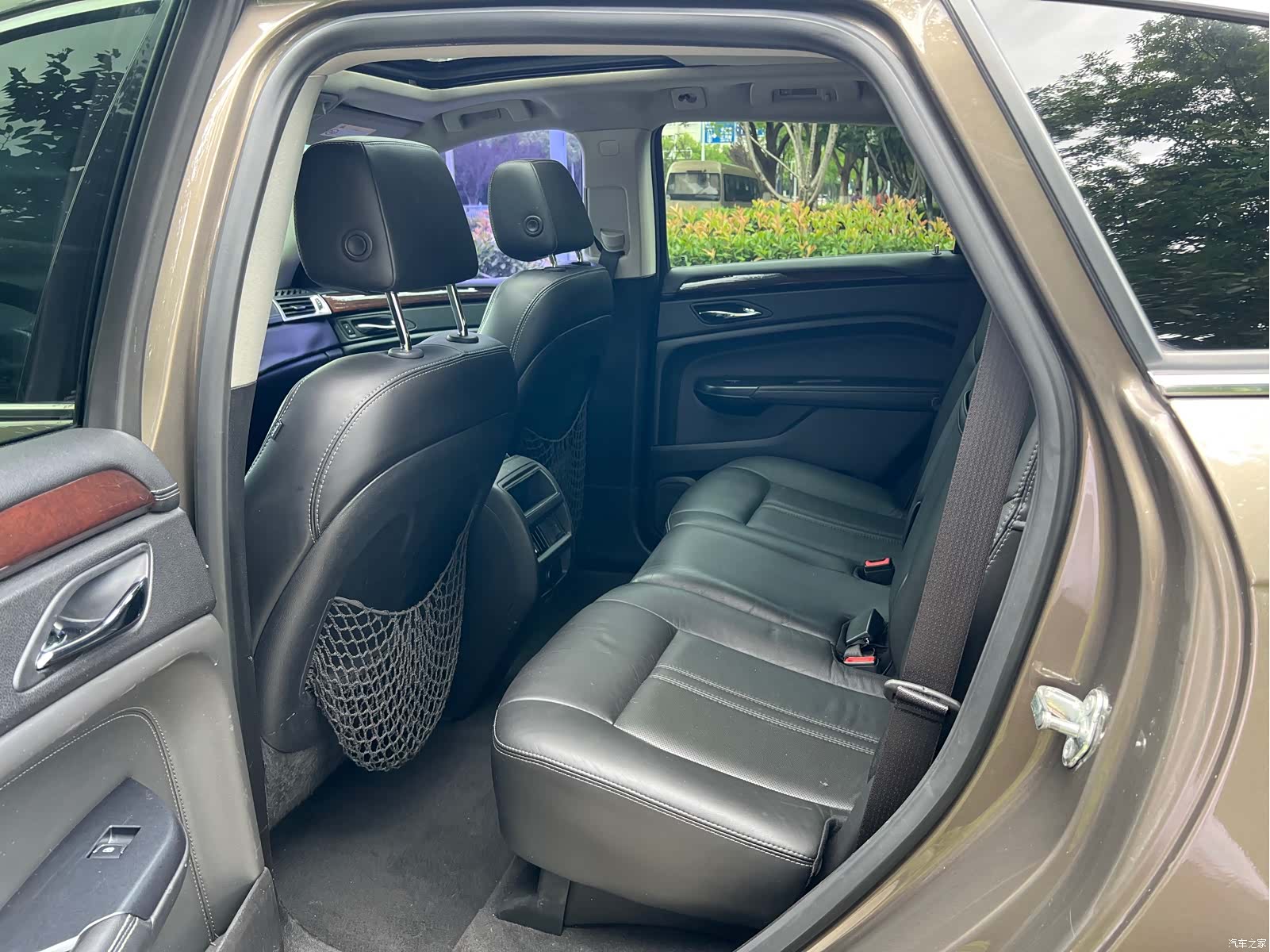 Cadillac SRX, 2015 14