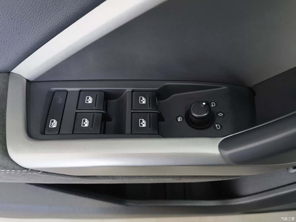 Audi Q3, 2020 9