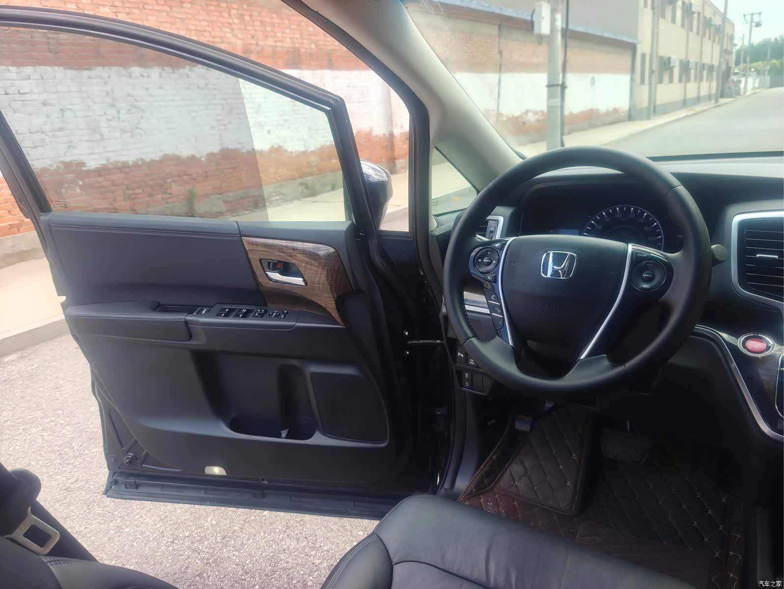 Honda Odyssey, 2017 12