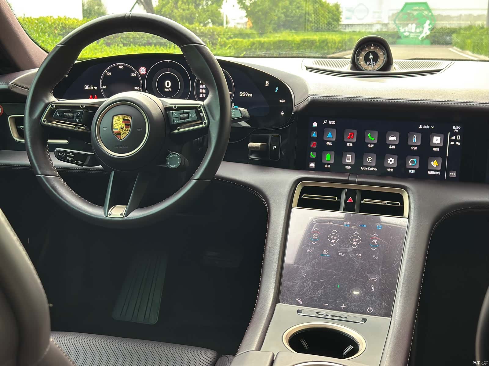 Porsche Taycan, 2022 14