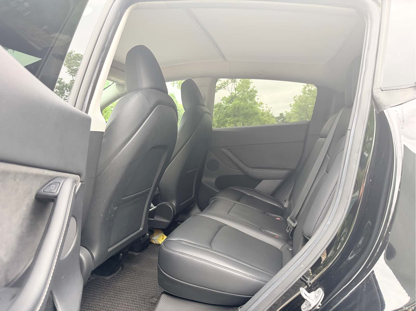 Tesla Model Y, 2023 8