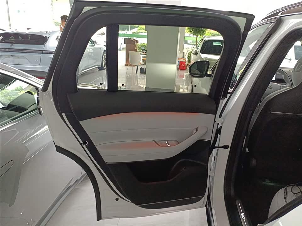 NIO ES6 NIO ES6