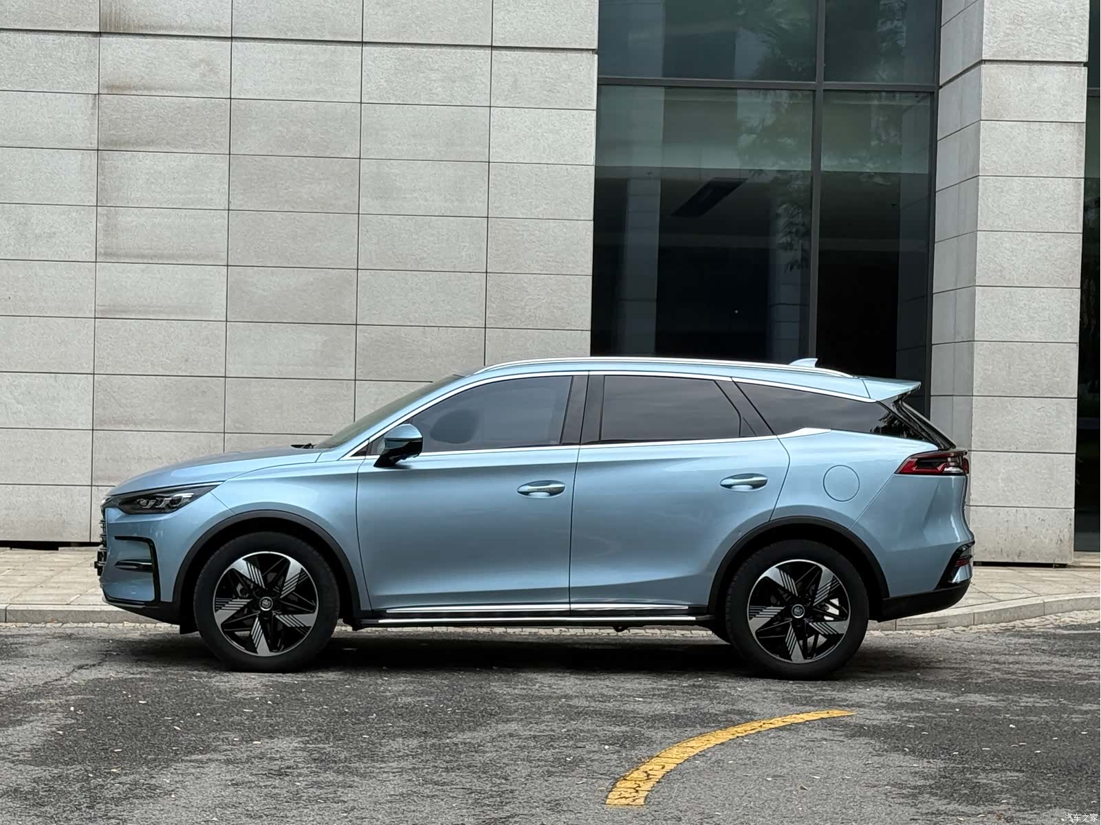 BYD Tang, 2023 4