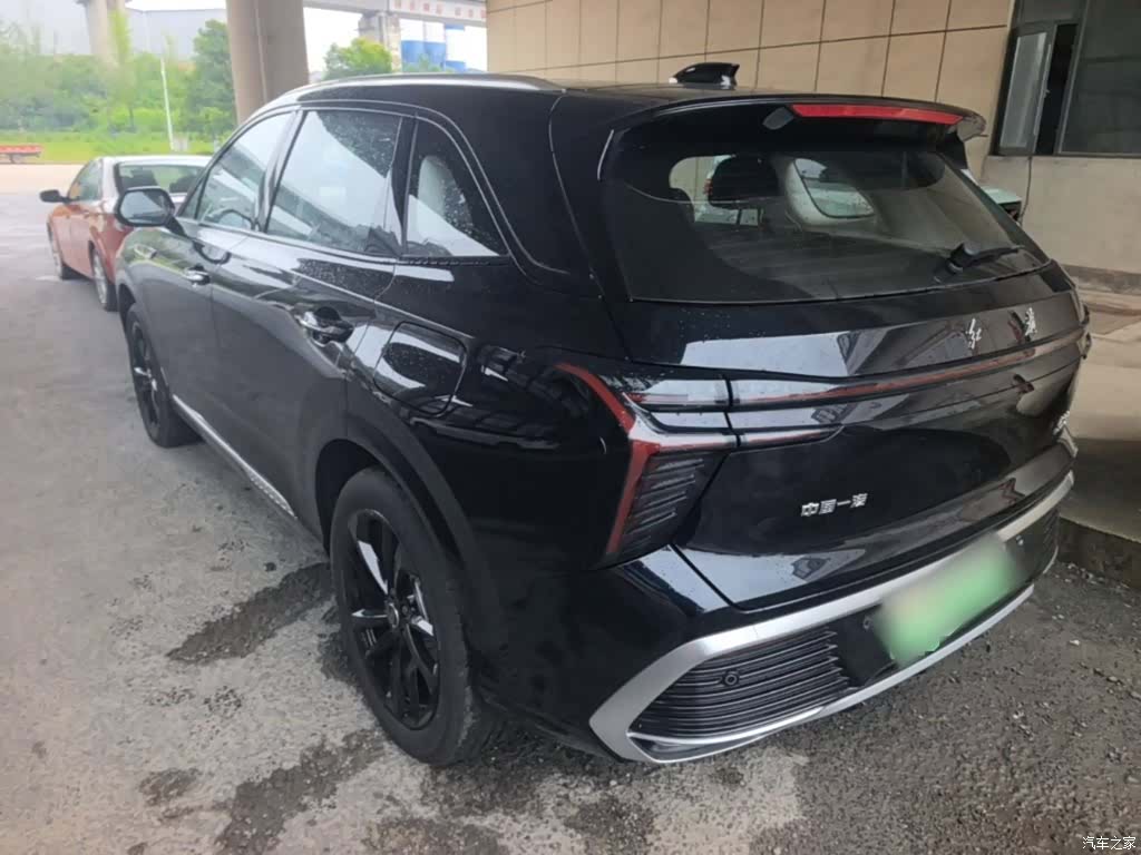 Hongqi HS3, 2026 все фото