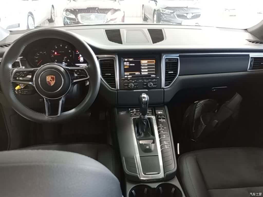 Porsche Macan, 2015 10