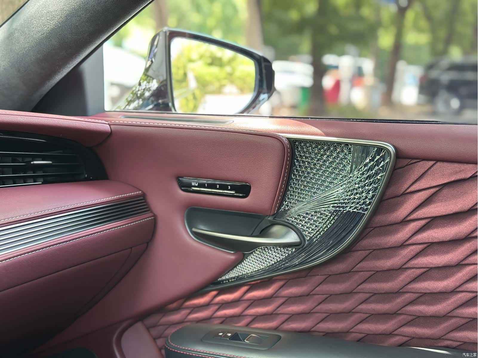 Lexus LS, 2021 22