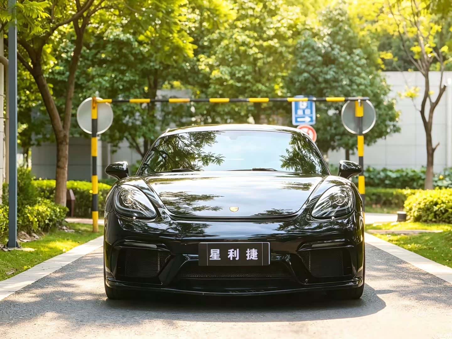 Porsche Cayman, 2020 2