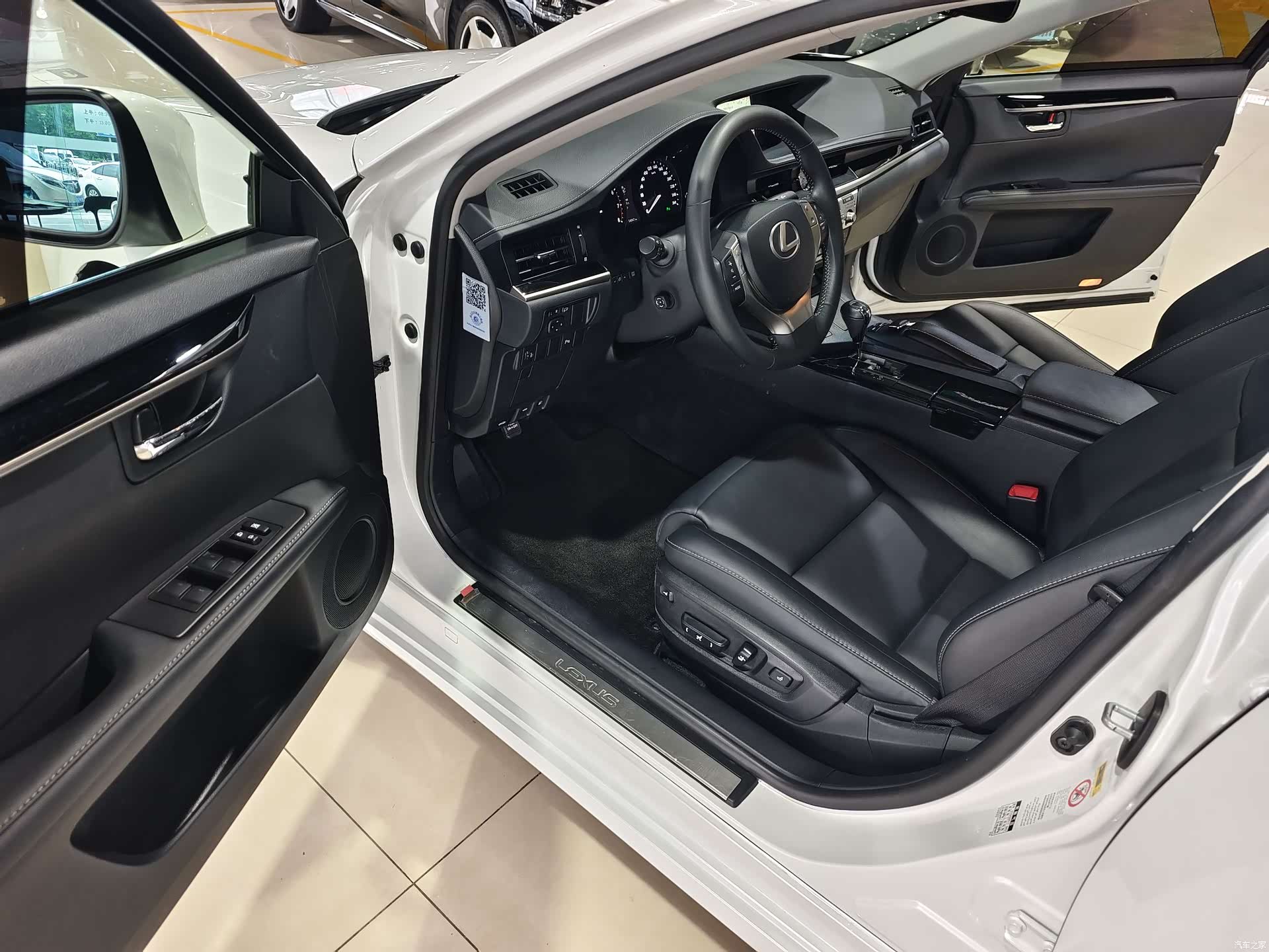 Lexus ES, 2014 9