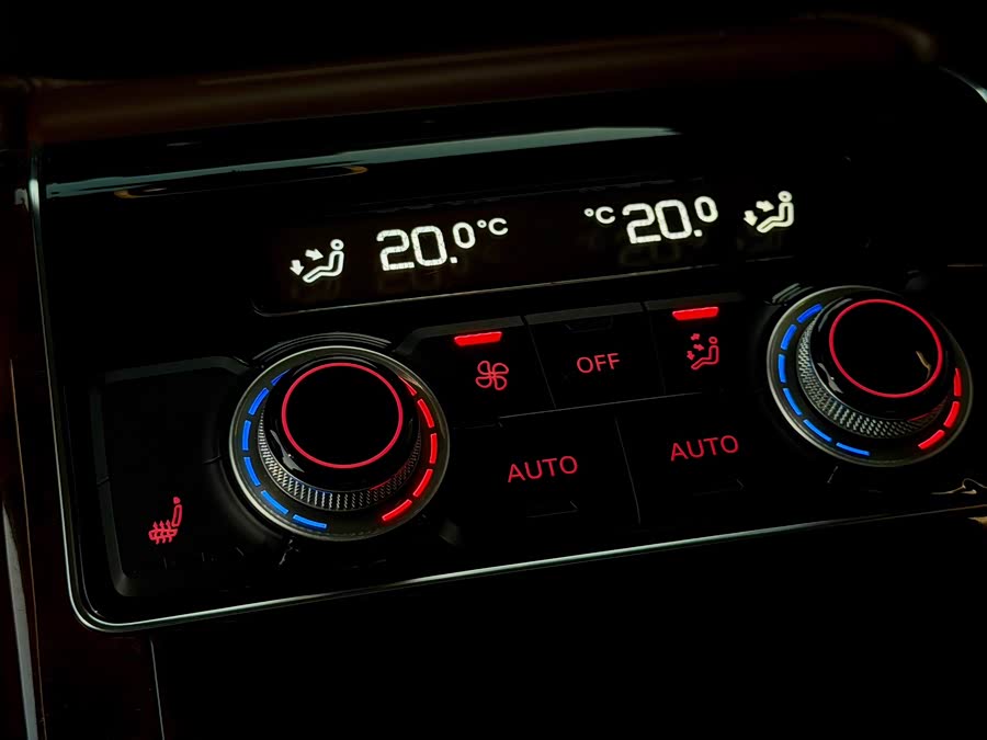 Audi A8 2015, фото 14