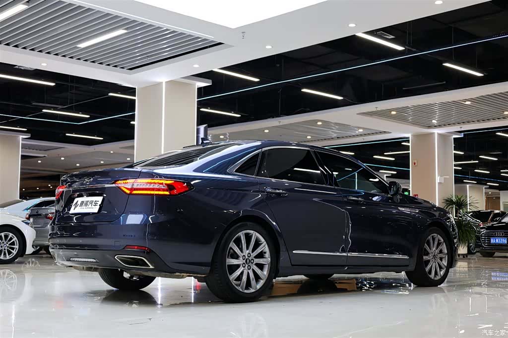 Ford Taurus, 2022 14