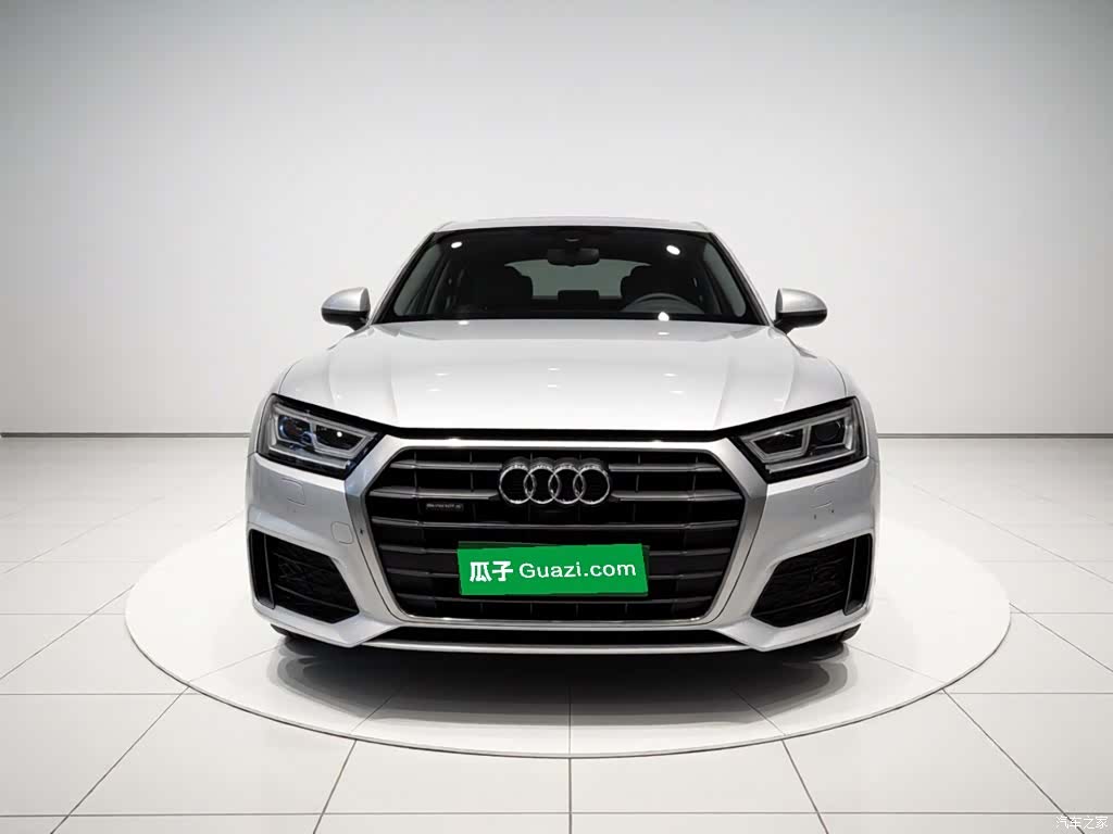 Audi Q5L, 2021 2