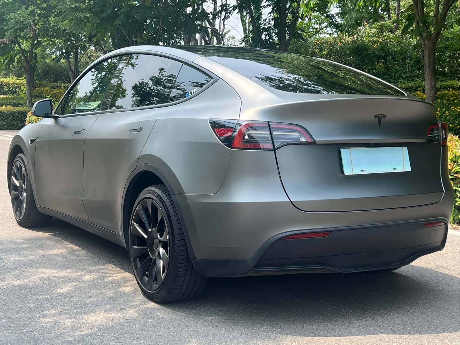 Tesla Model Y, 2023 4