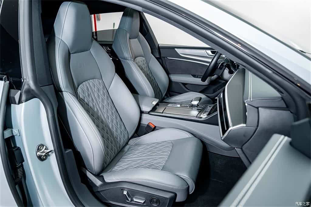 Audi A7L, 2026 19