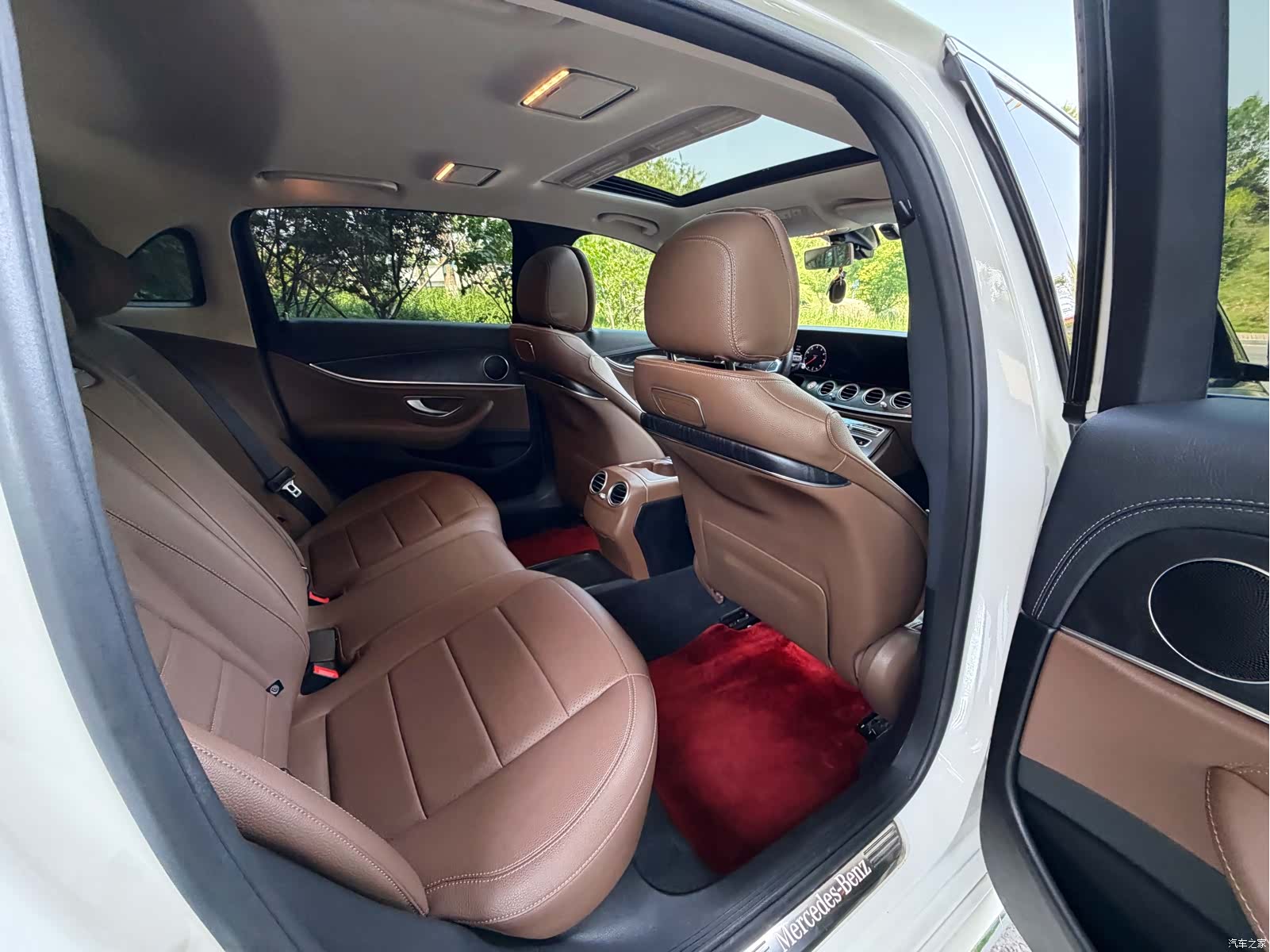 Mercedes-Benz E-Class, 2018 9