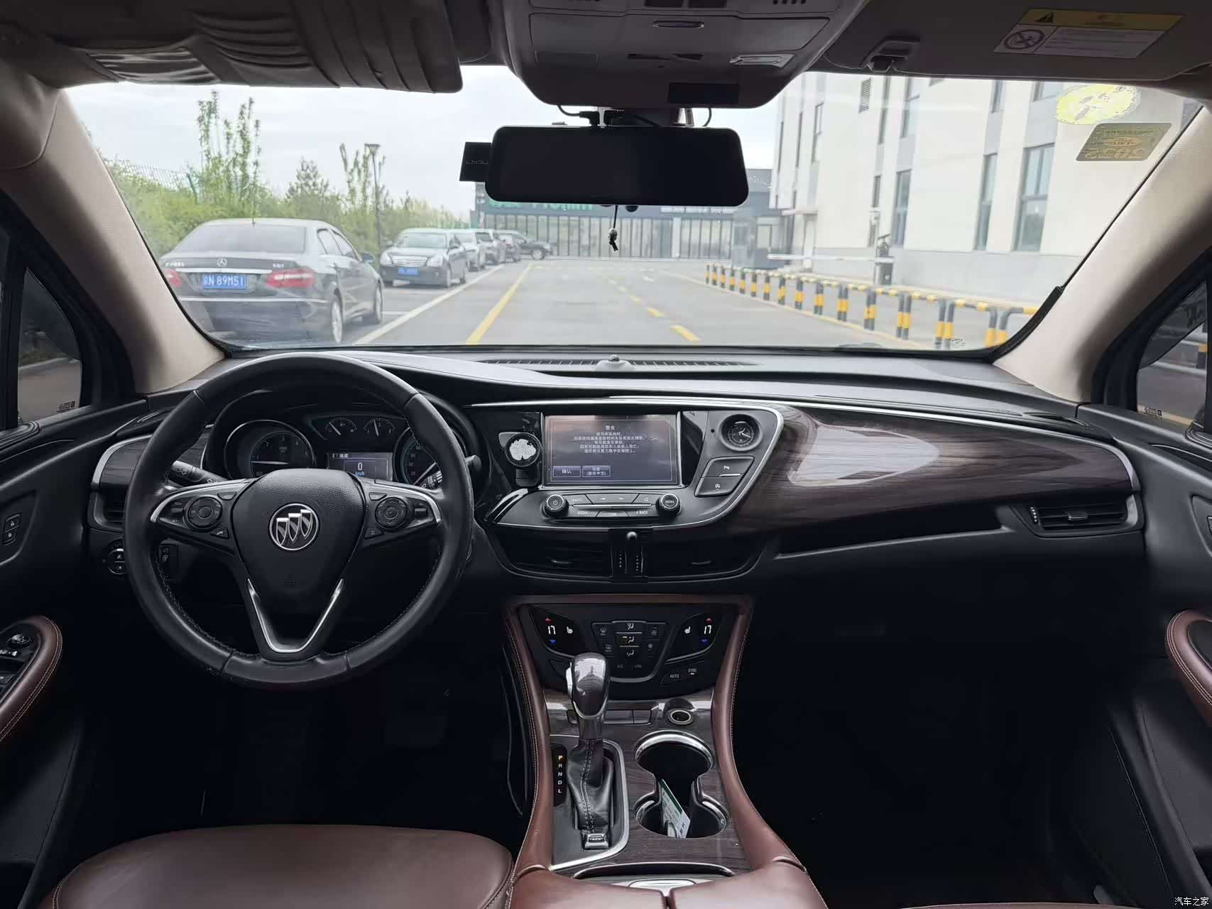 Buick Envision Plus, 2017 все фото