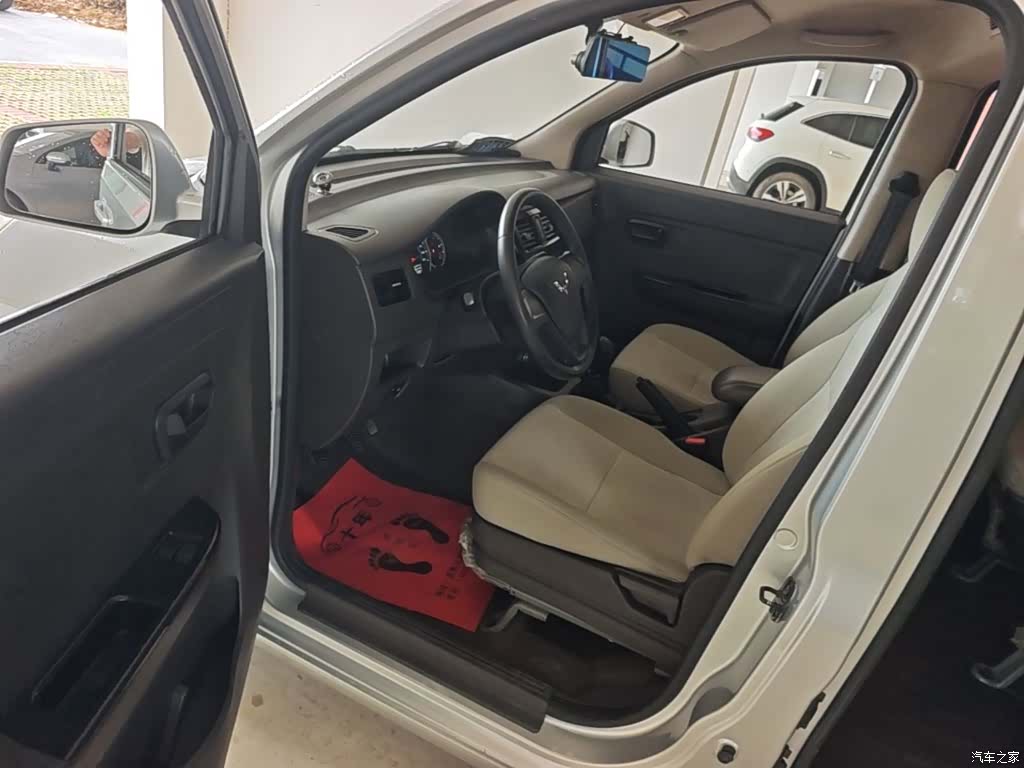 Wuling V, 2018 16