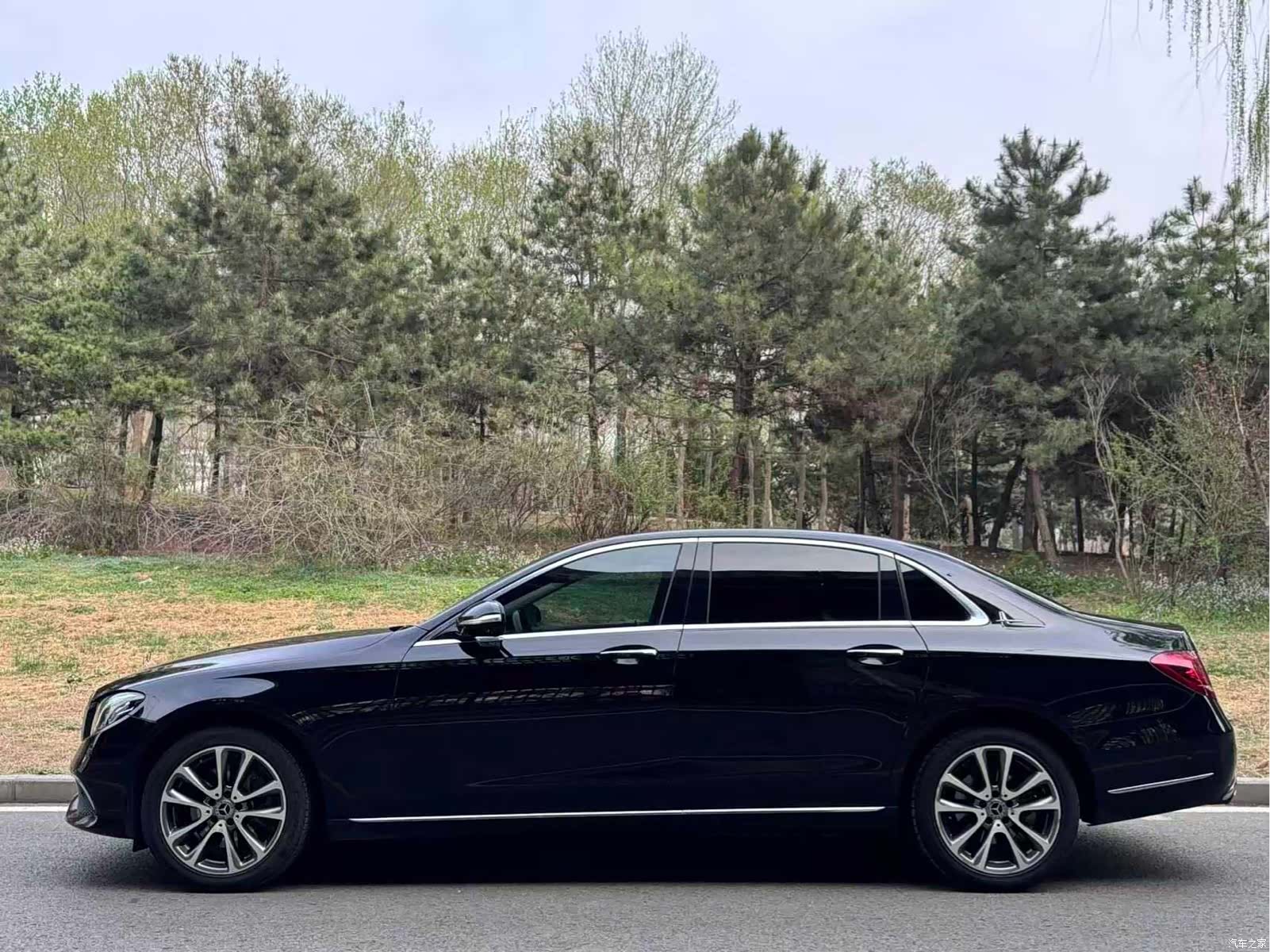 Mercedes-Benz E-Class, 2019 3