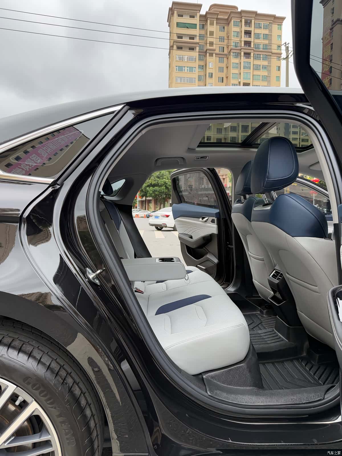 Geely Preface, 2024 21