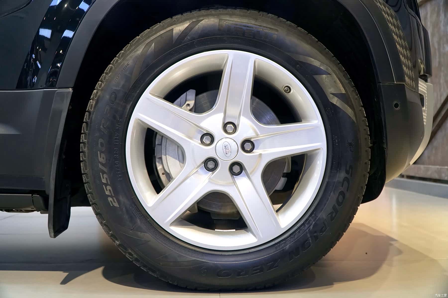 Land Rover Defender, 2021 24