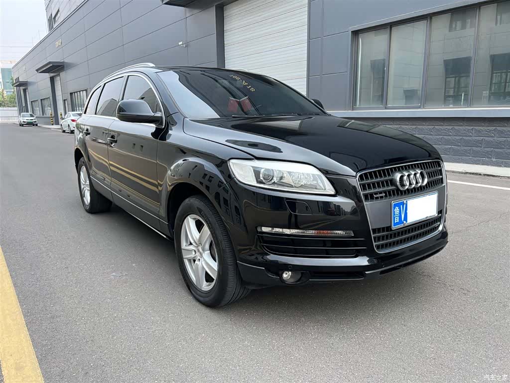 Audi Q7, 2008 3