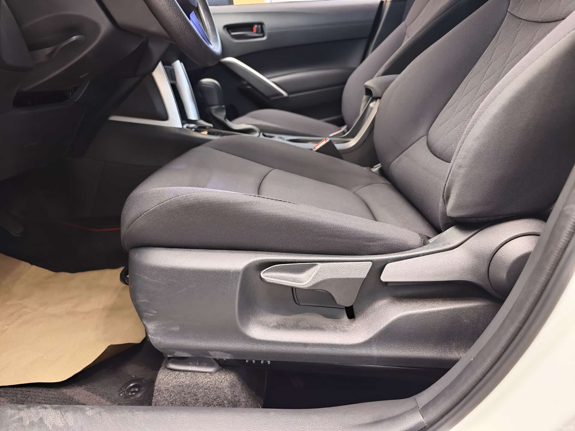Toyota Corolla, 2023 10