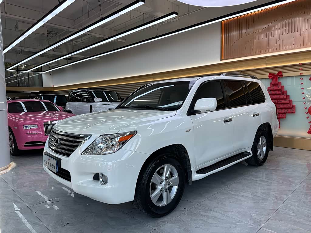 Lexus LX