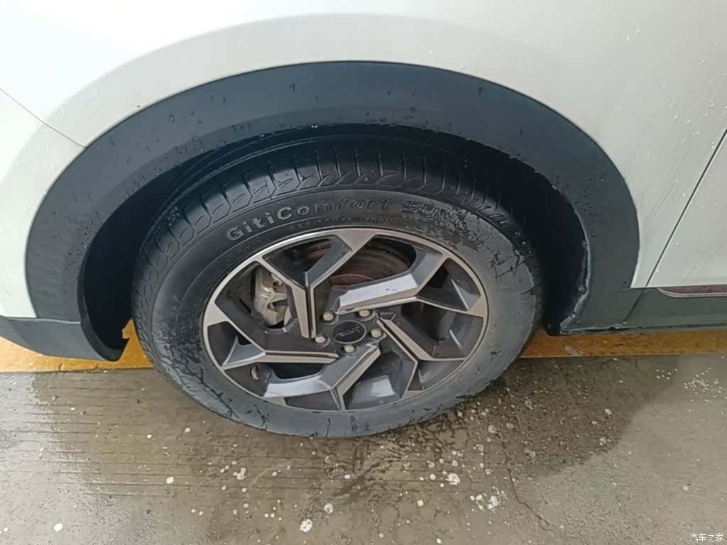 DongFeng AX7, 2021 23