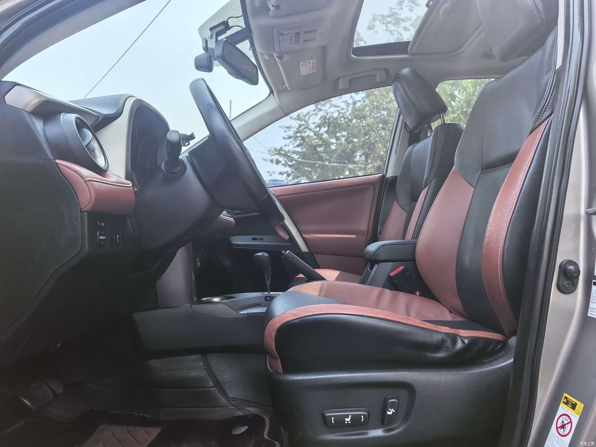 Toyota RAV4, 2014 6