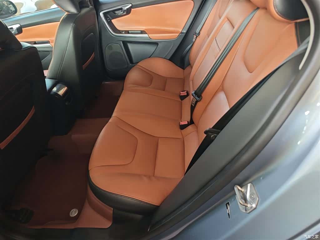 Volvo S60, 2016 16