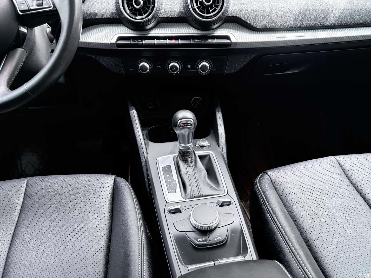 Audi Q2L, 2021 14