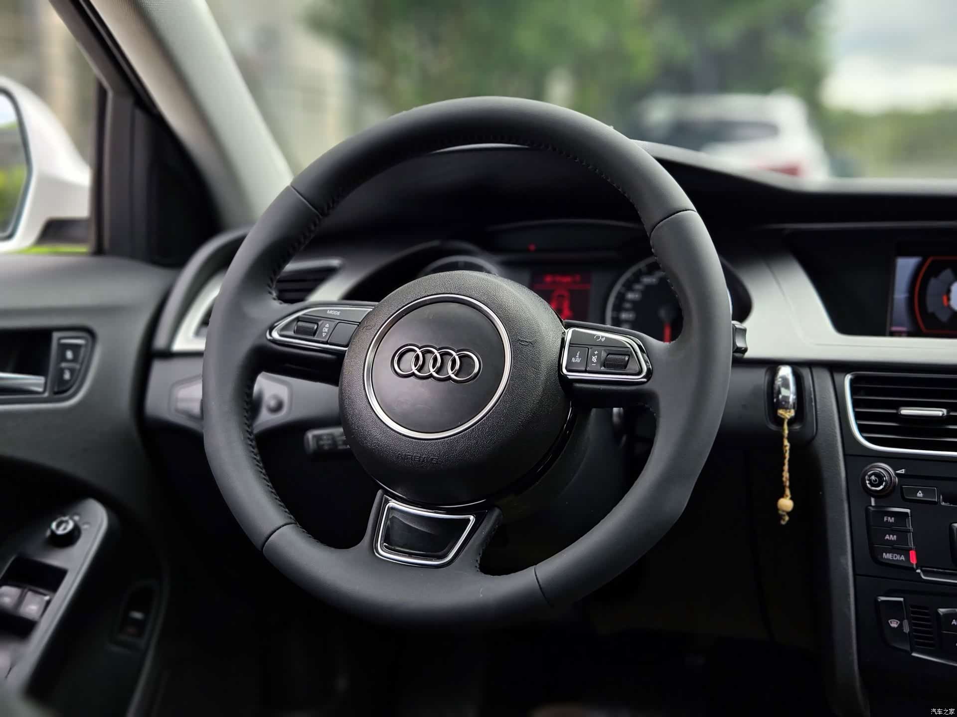 Audi A4L, 2011 20