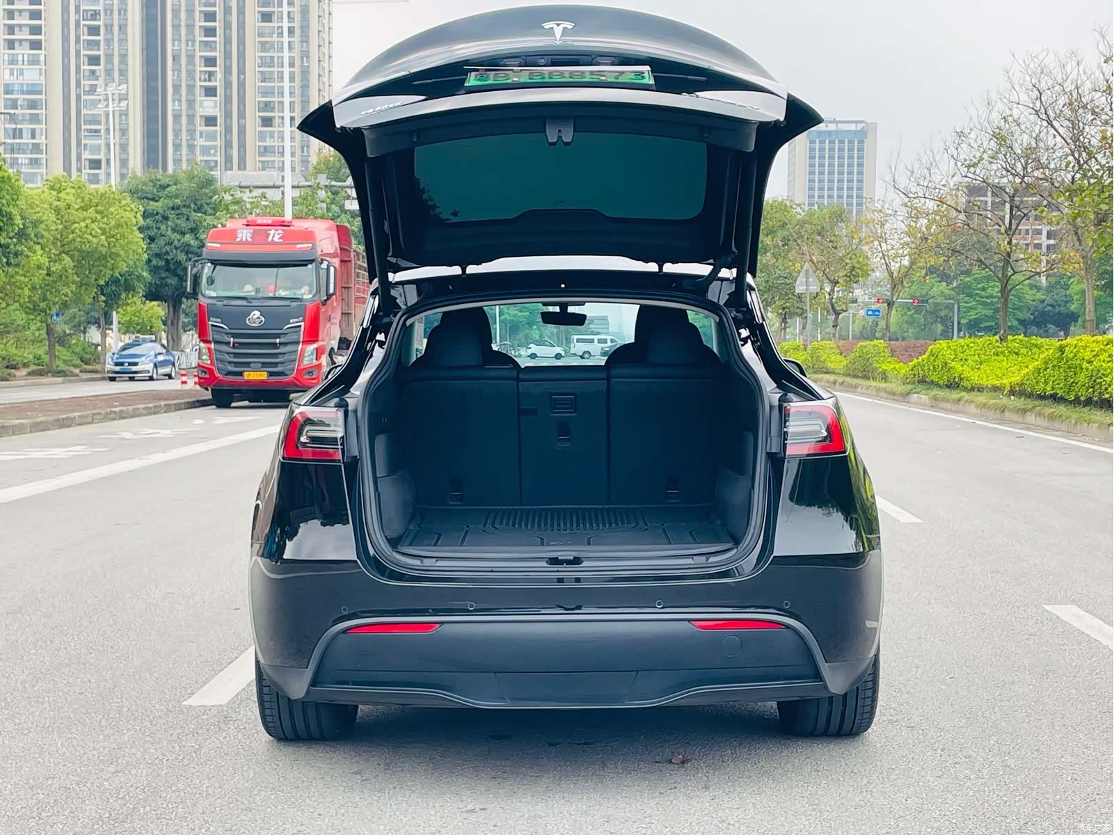 Tesla Model Y, 2022 9