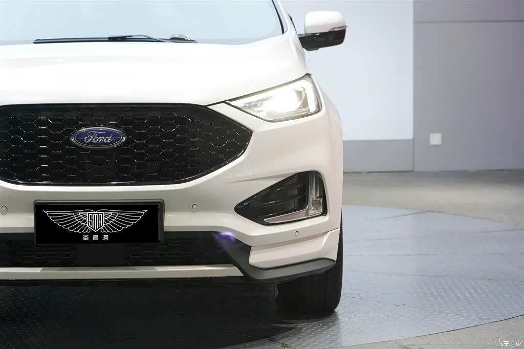 Ford Edge, 2020 3