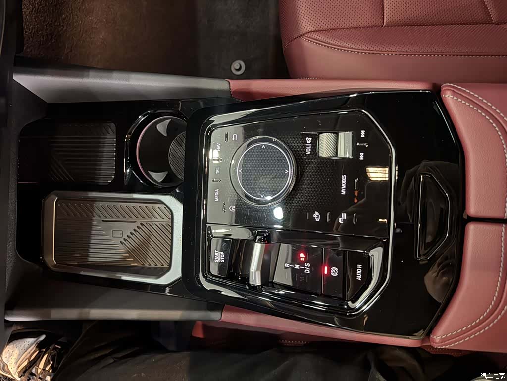 BMW 5 Series, 2024 22
