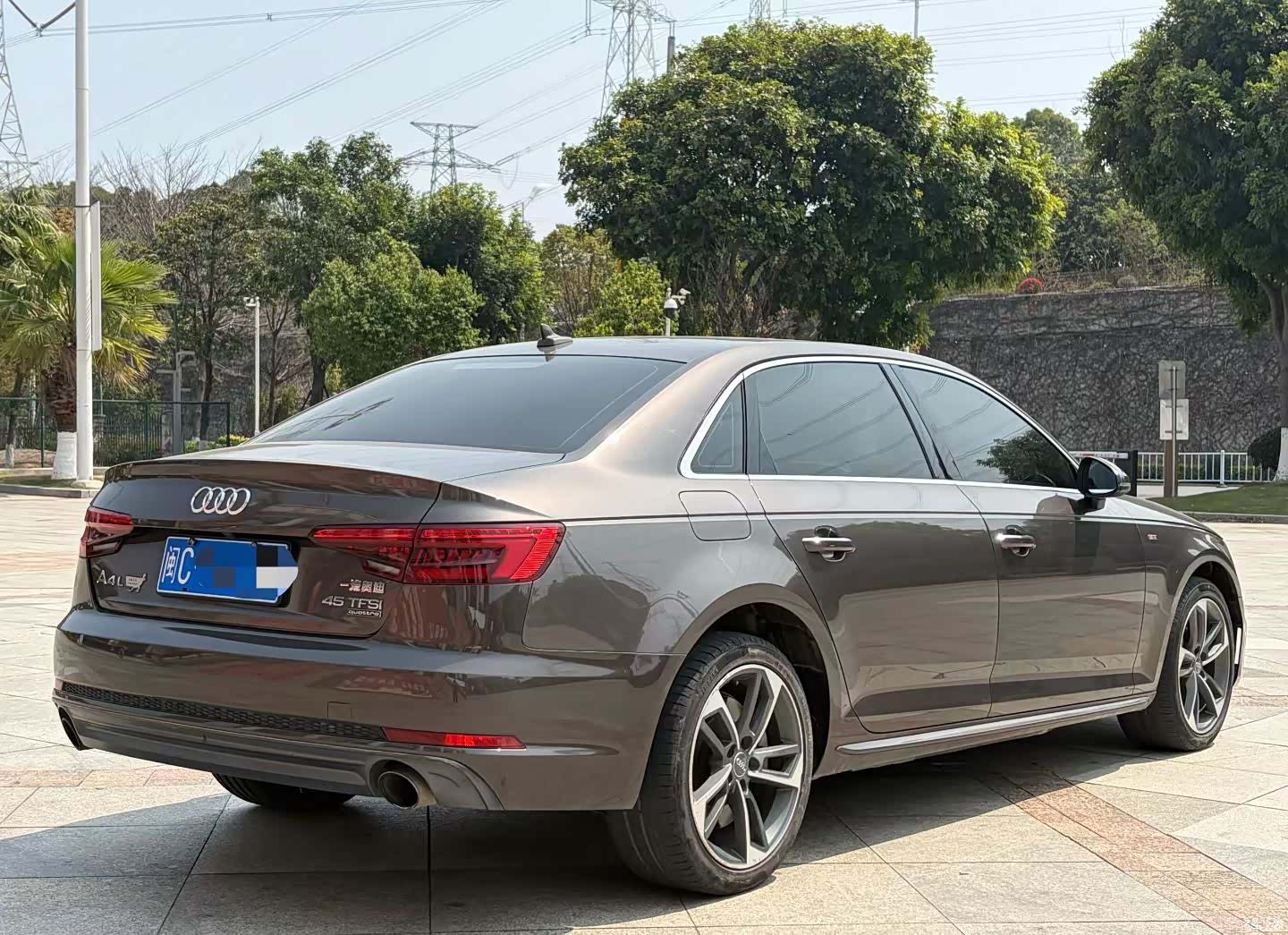 Audi A4L, 2017 9