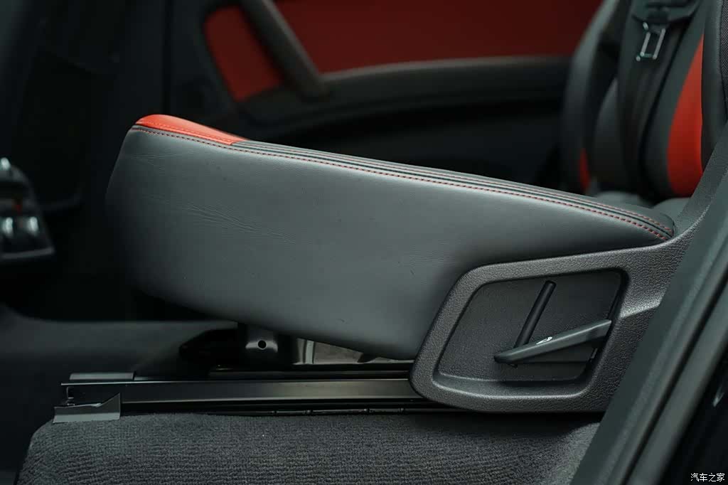 Audi Q7, 2011 17