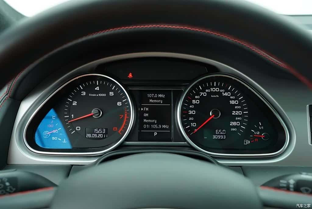 Audi Q7, 2011 26