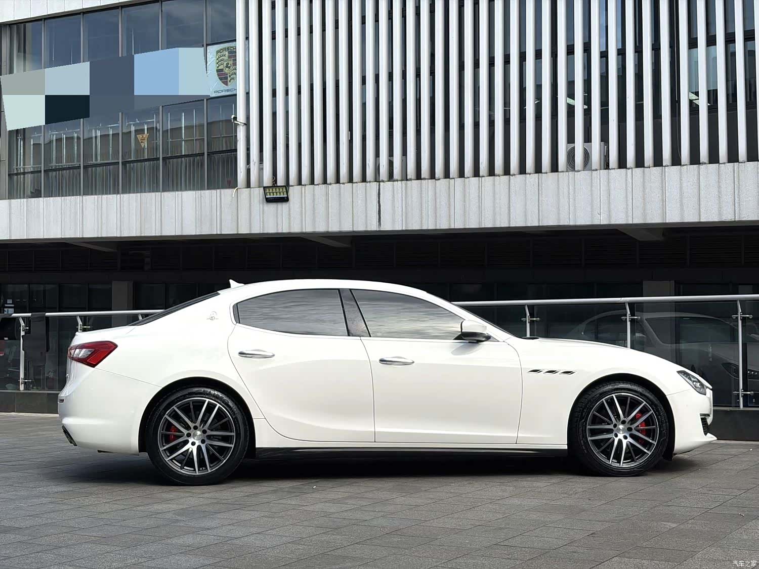 Maserati Ghibli, 2019 все фото