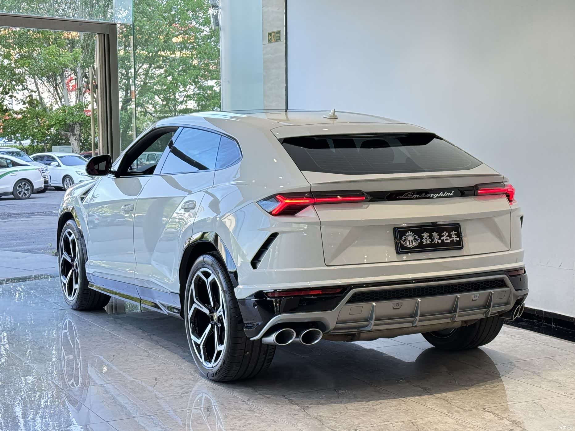 Lamborghini Urus, 2019 29